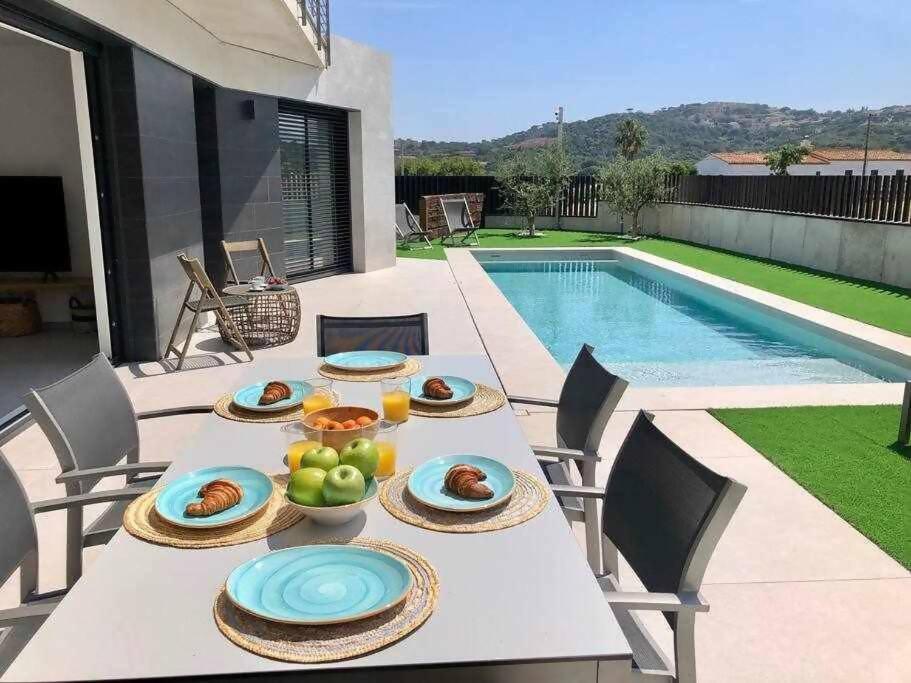 Naramia Sagaro Villa With Poolgarden10 Pax S'Agaro Εξωτερικό φωτογραφία