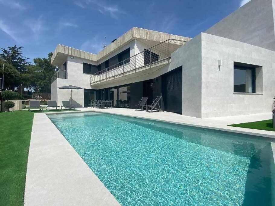 Naramia Sagaro Villa With Poolgarden10 Pax S'Agaro Εξωτερικό φωτογραφία